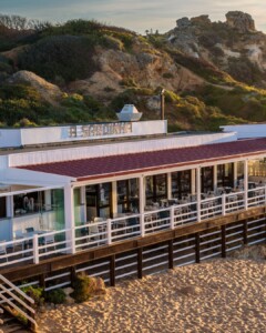 Skipper Portugal Arrifes Beach A Sardinha